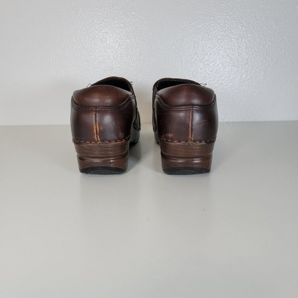 Dansko XP Dark Brown Pull Up Women's Clogs - Size 37 - Picture 5 of 9